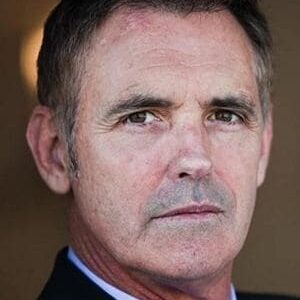 تصویر هنرمند Andrew McFarlane