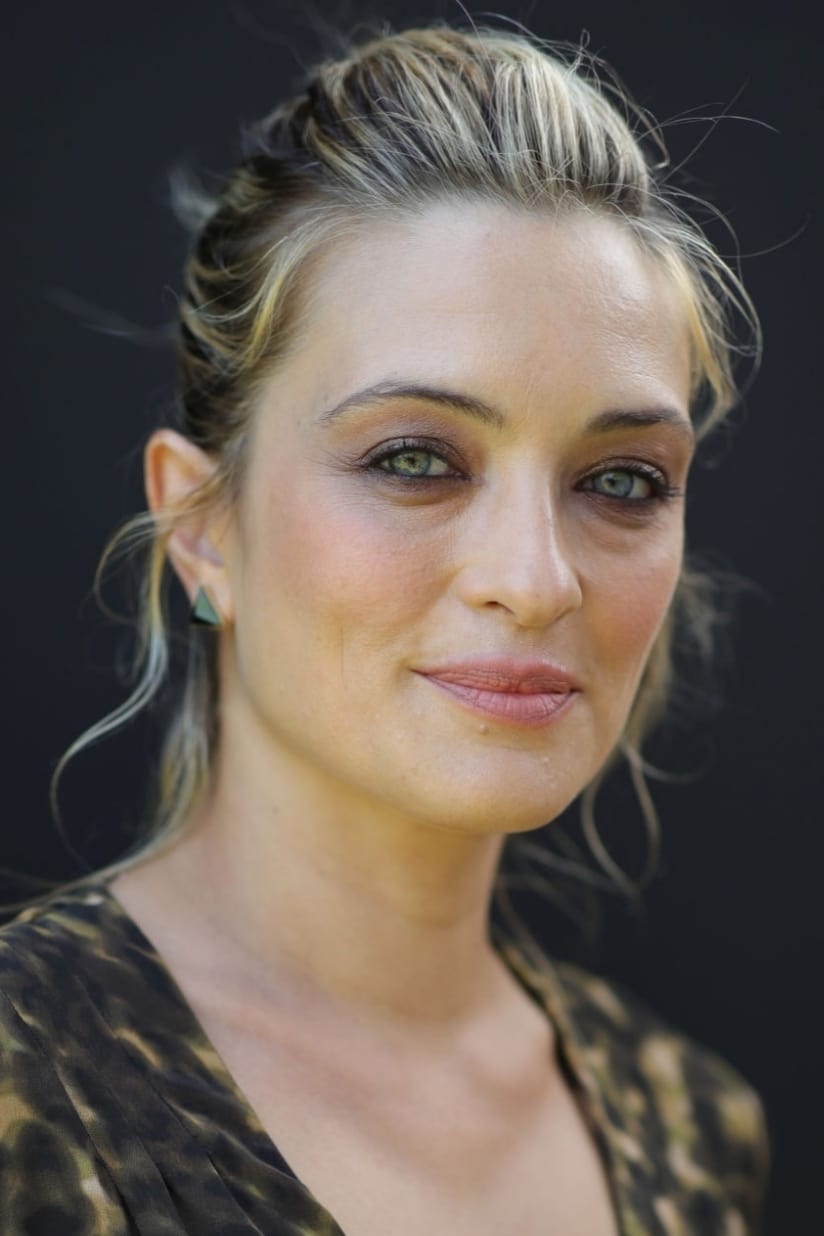 تصویر هنرمند Carolina Crescentini