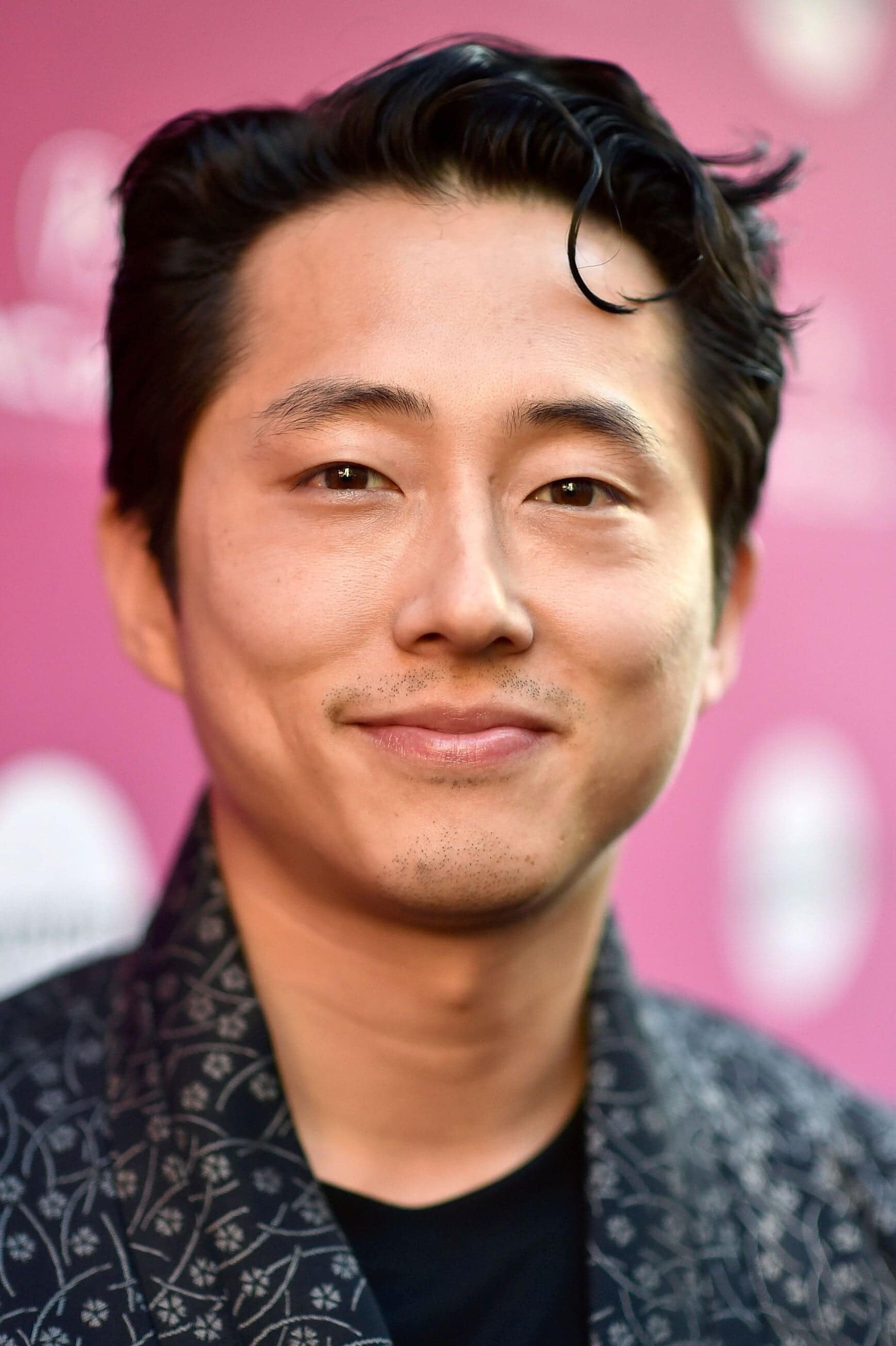 تصویر هنرمند Steven Yeun