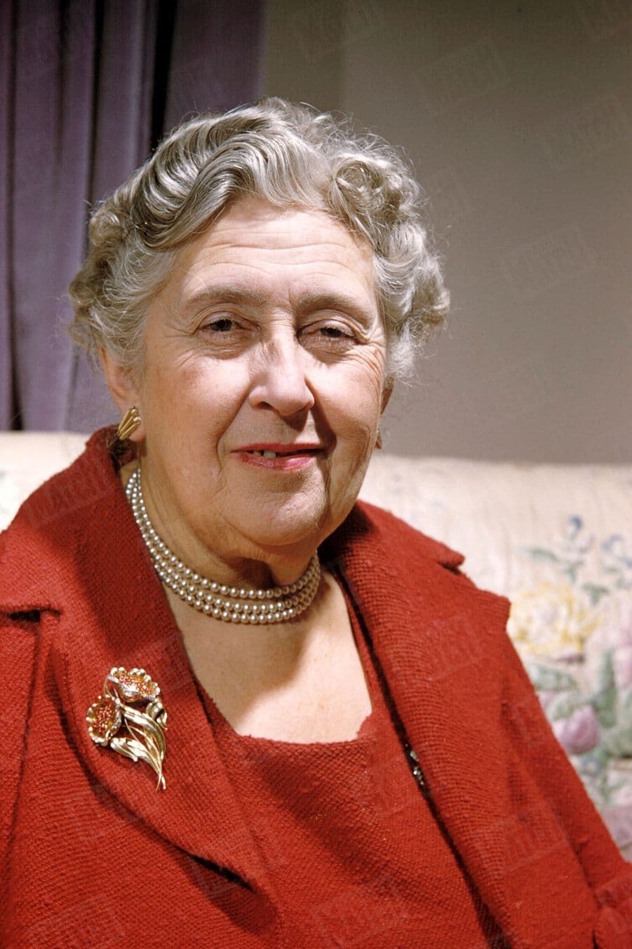 تصویر هنرمند Agatha Christie
