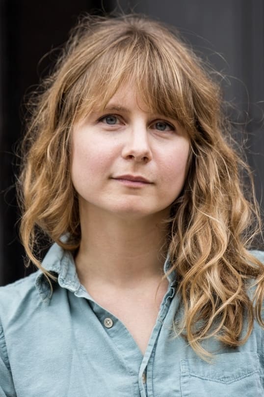 تصویر هنرمند Annie Baker