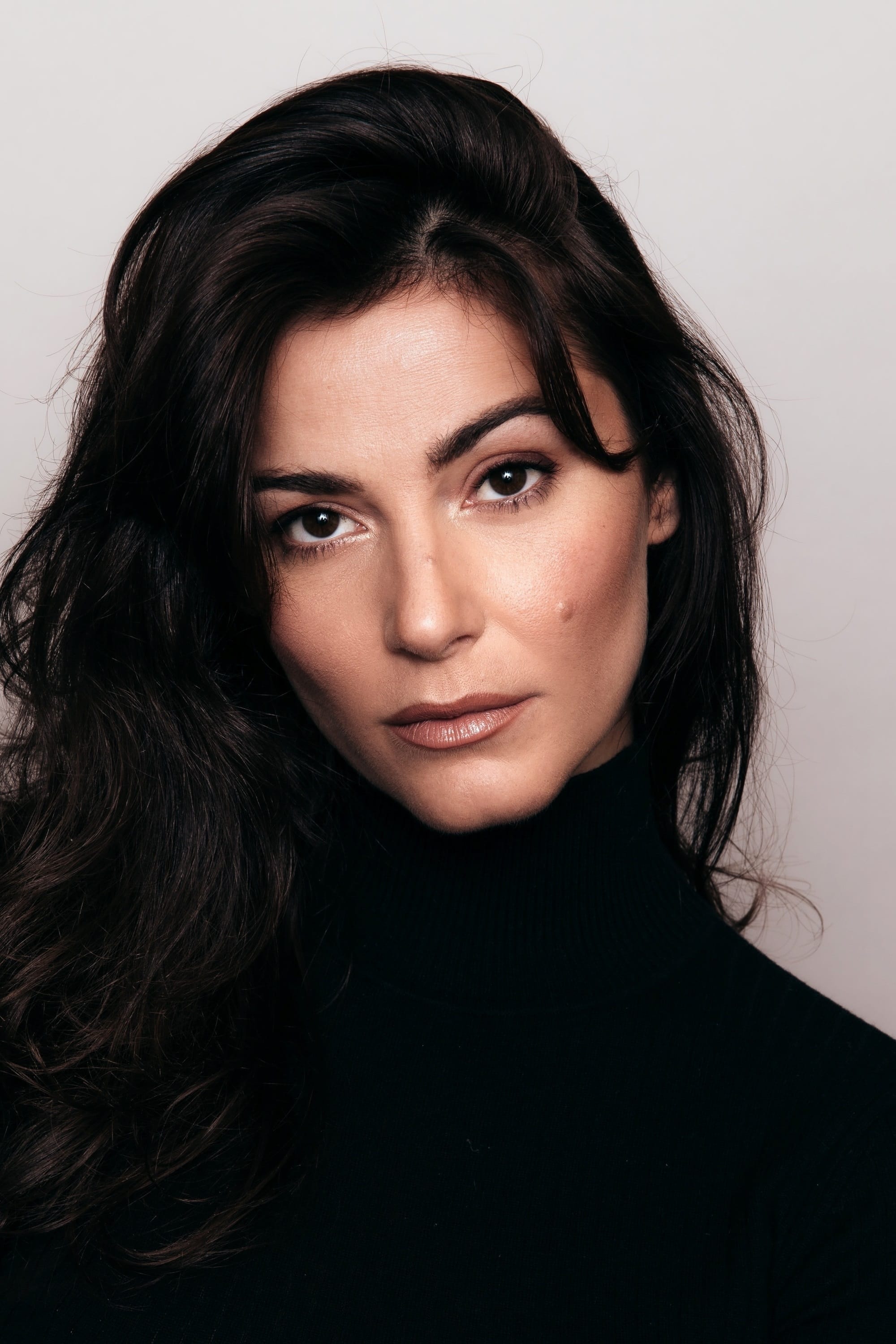 تصویر هنرمند Elysia Rotaru