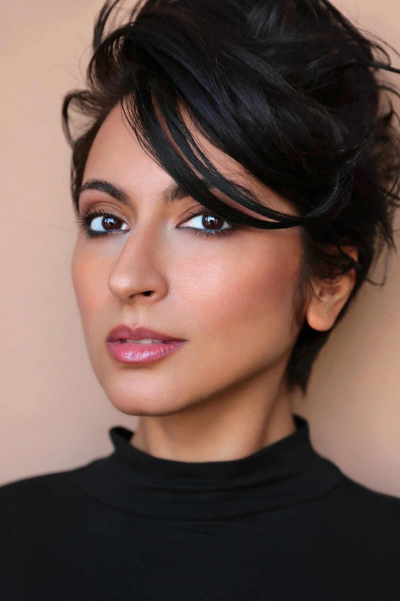 تصویر هنرمند Zehra Fazal