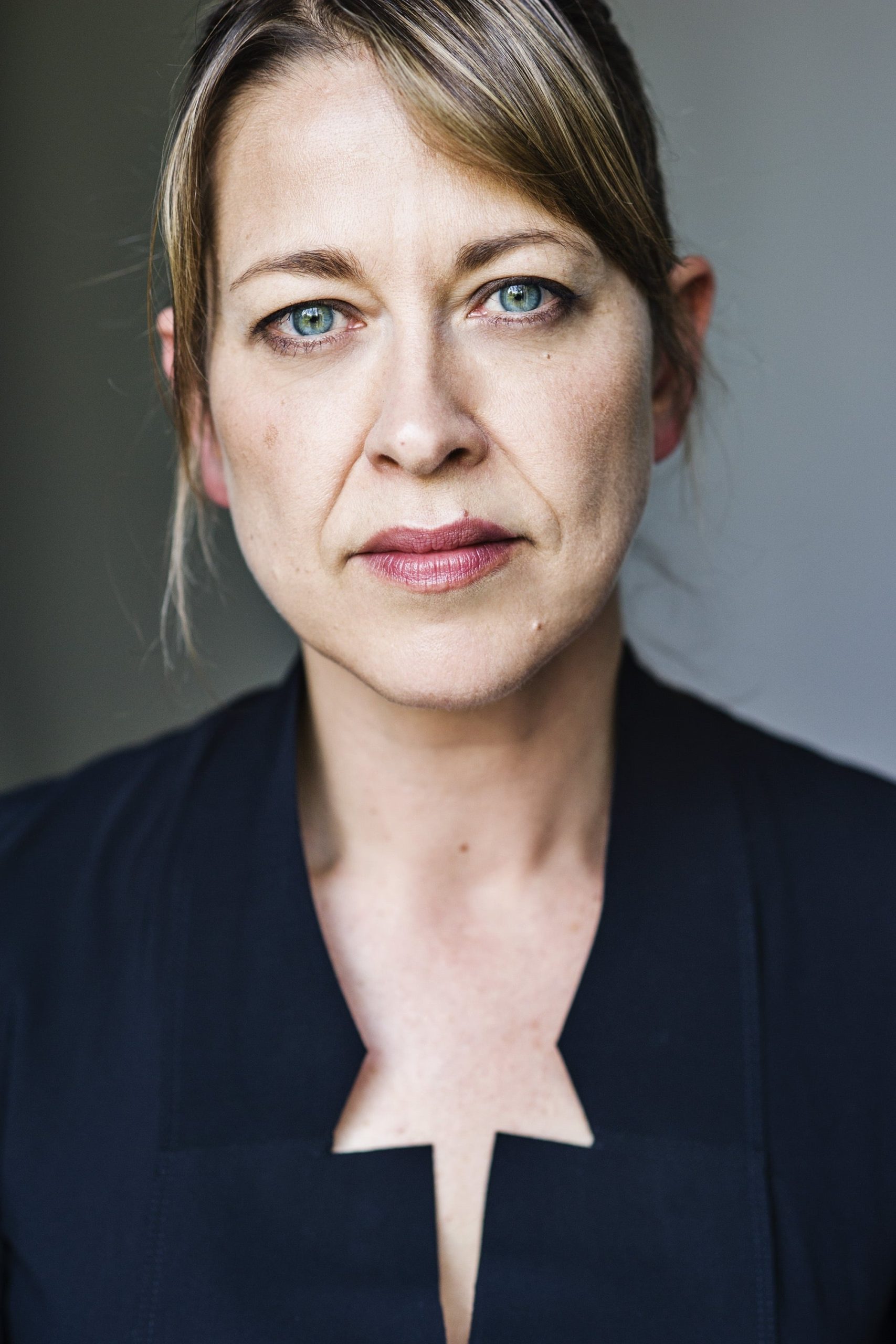 تصویر هنرمند Nicola Walker