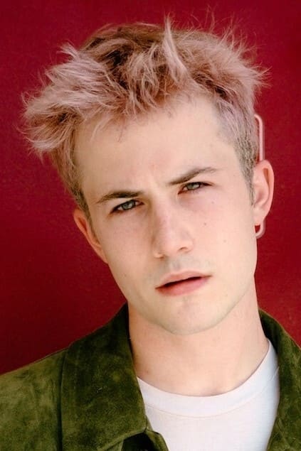 تصویر هنرمند Dylan Minnette