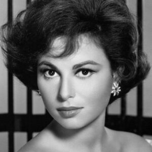 تصویر هنرمند Haya Harareet