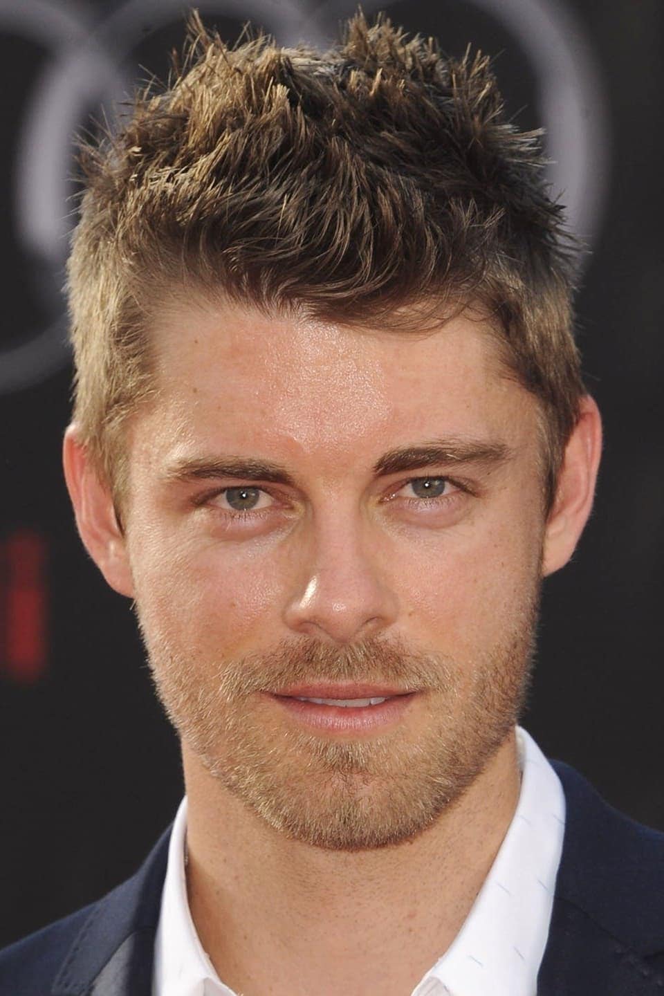 تصویر هنرمند Luke Mitchell