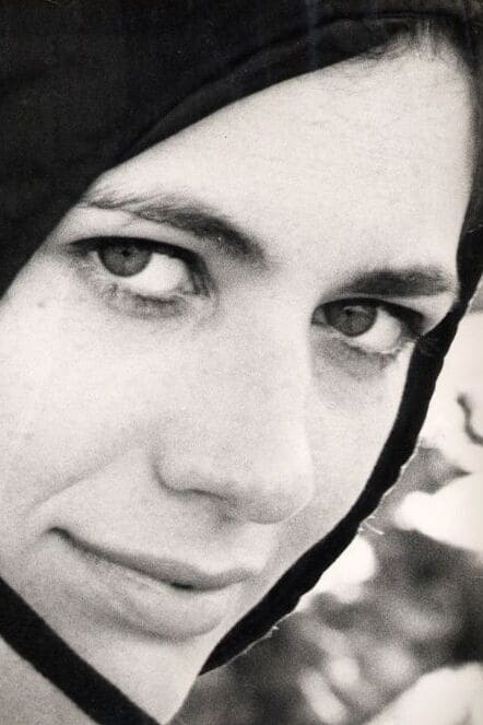 تصویر هنرمند Monique Messine