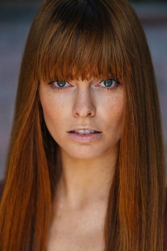 تصویر هنرمند Chloe Hurst