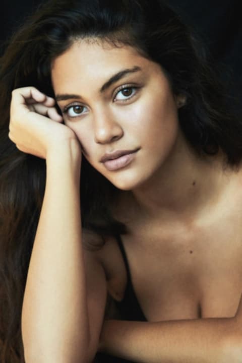 تصویر هنرمند Kylie Moore