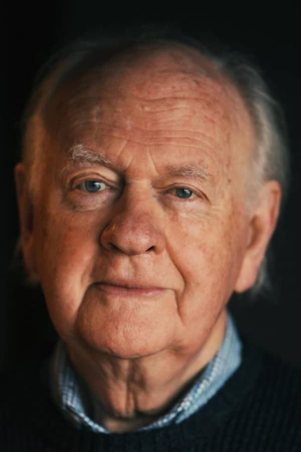 تصویر هنرمند Oliver Ford Davies
