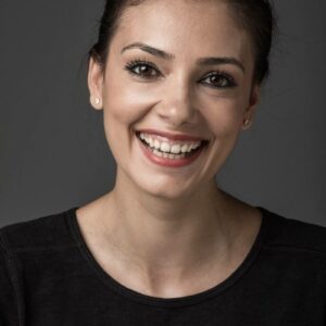 تصویر هنرمند Iulia Verdes