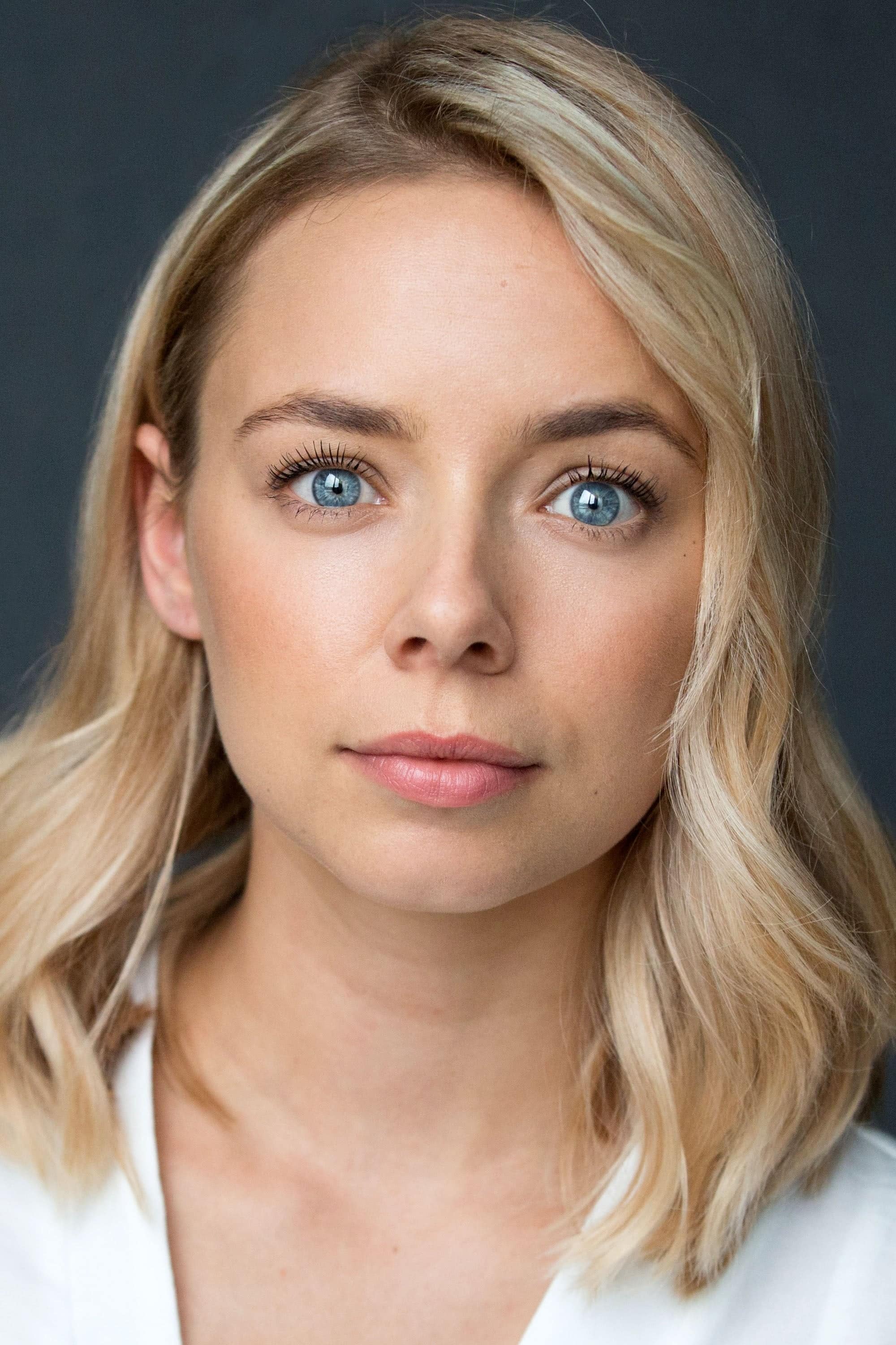 تصویر هنرمند Sacha Parkinson