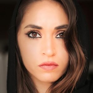 تصویر هنرمند Nihan Gur