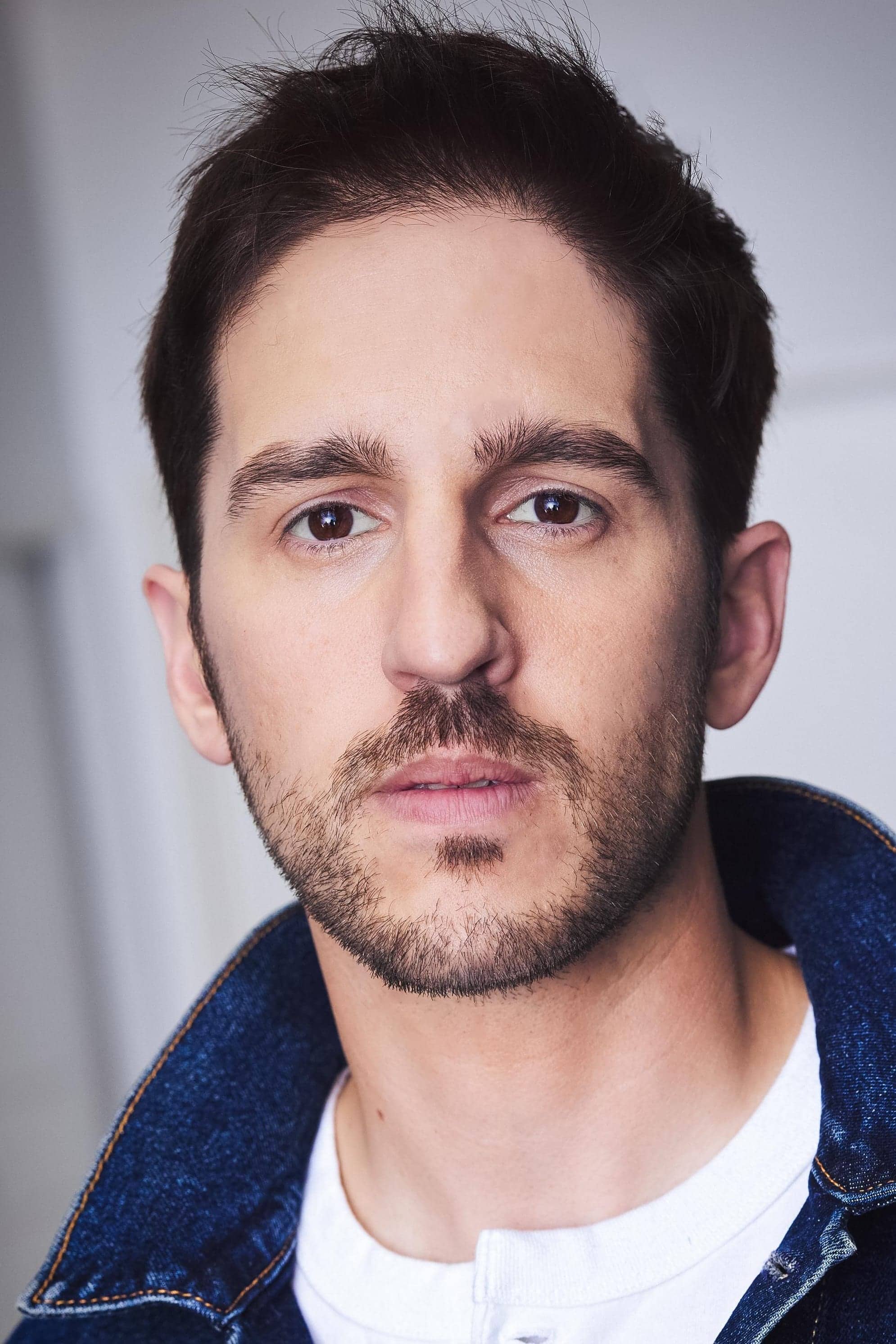 تصویر هنرمند Eric Lloyd