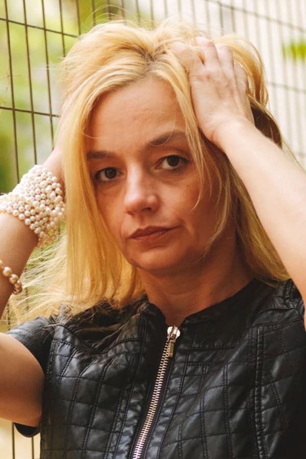 lena kitsopoulou i57q39M4UvCL4qreu4A48wIr8la