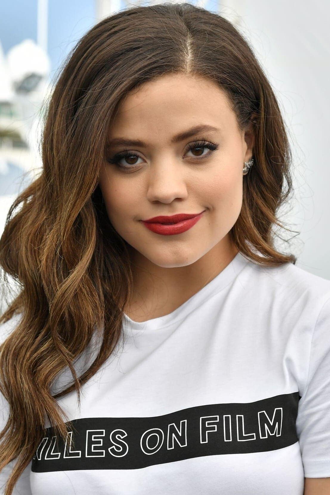 تصویر هنرمند Sarah Jeffery