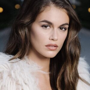 تصویر هنرمند Kaia Gerber