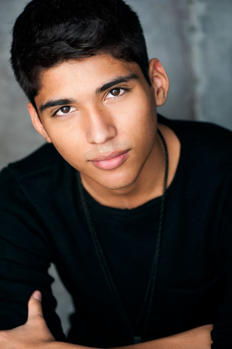 تصویر هنرمند Michael Garza