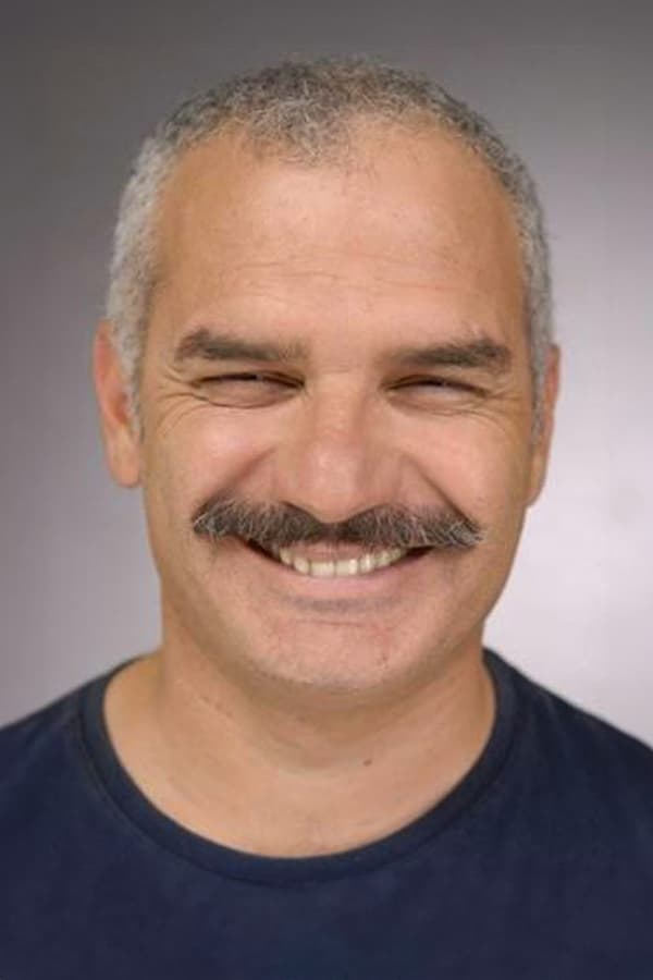 تصویر هنرمند Erdal Cindoruk