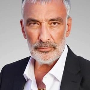 تصویر هنرمند Yıldırım Memişoğlu