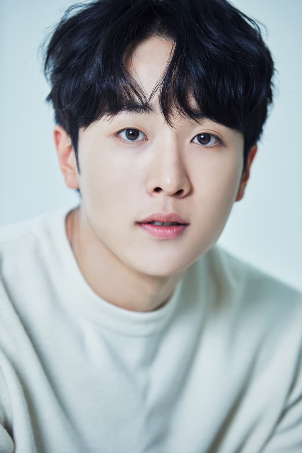 تصویر هنرمند Yoon Woo