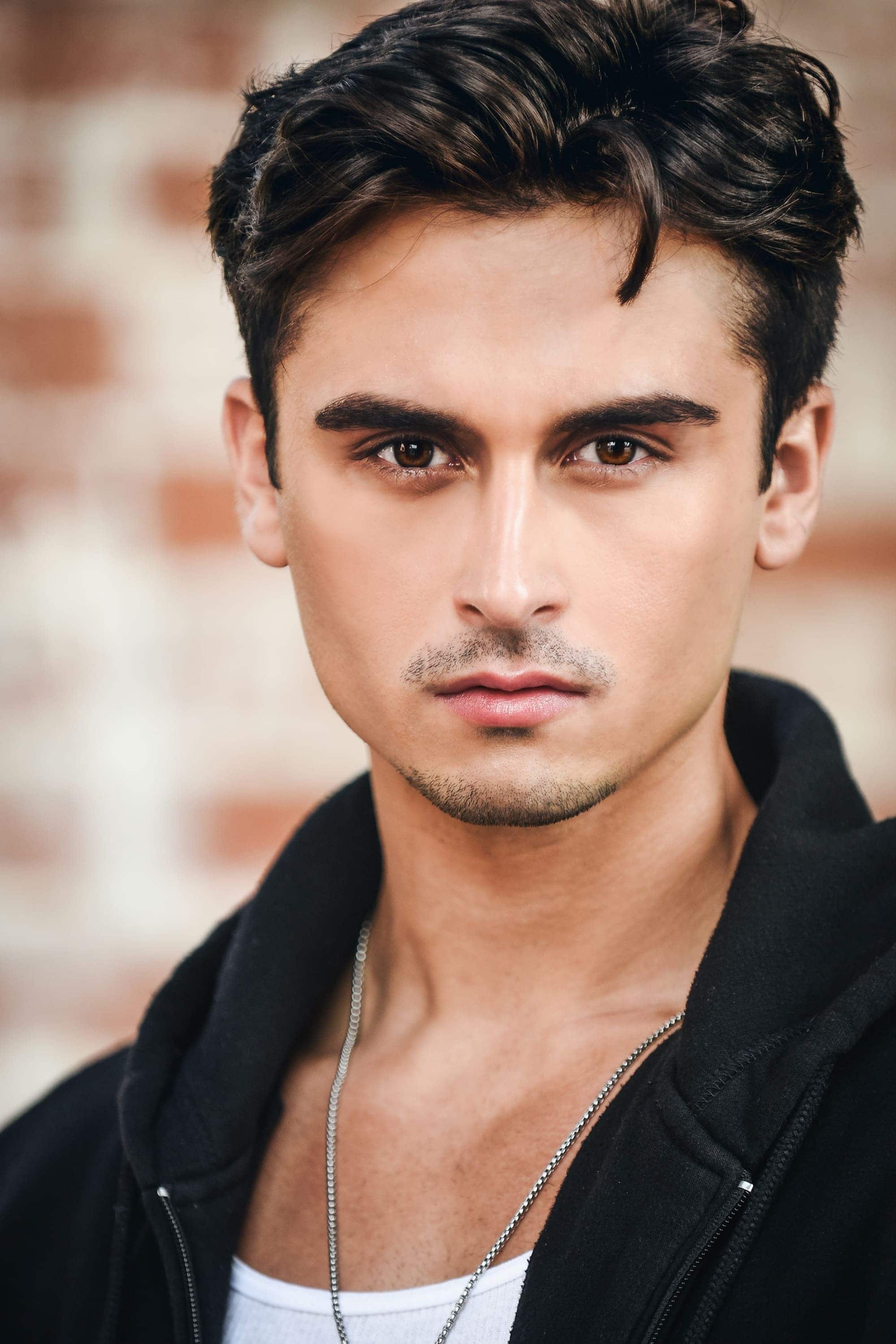 تصویر هنرمند Tyler James White