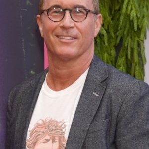 تصویر هنرمند Jonathon Komack Martin