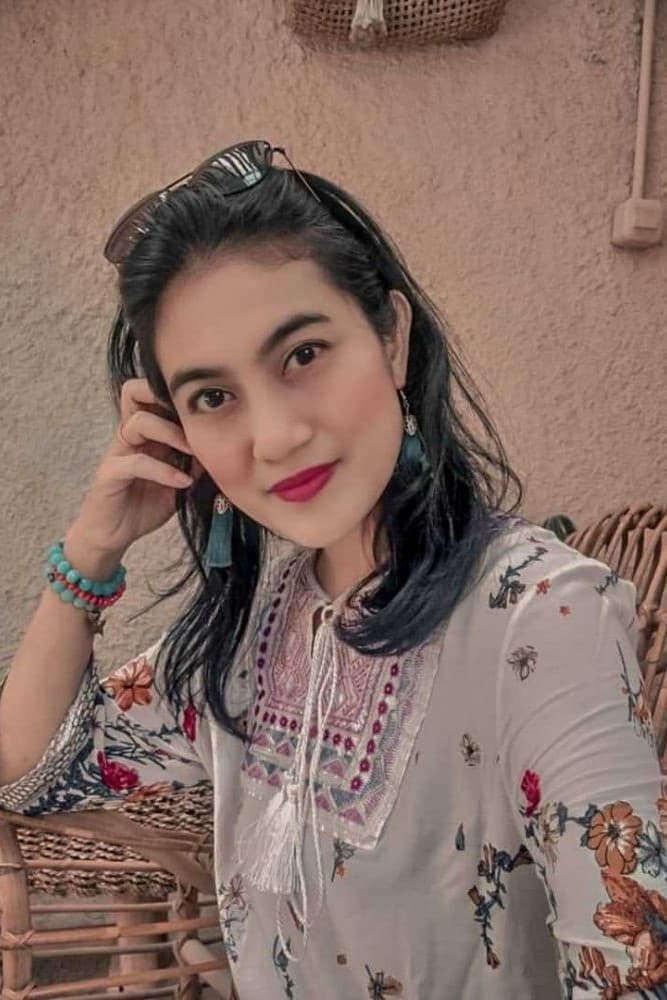 تصویر هنرمند Ayu Inten