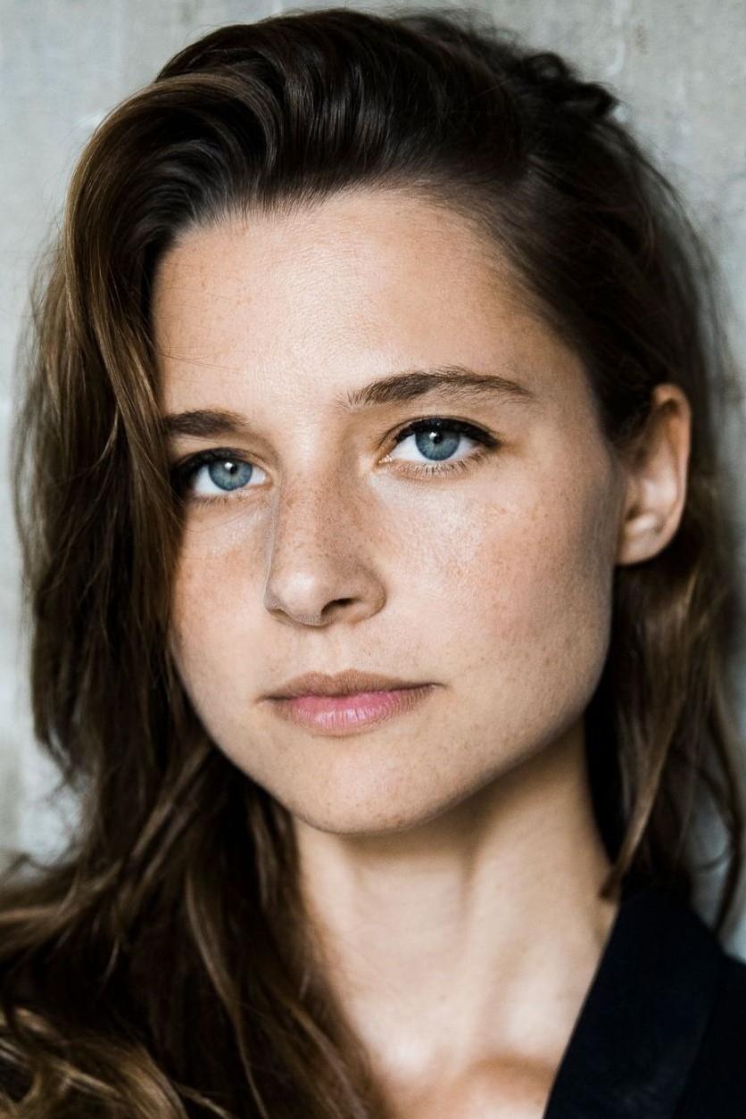 تصویر هنرمند Svenja Jung