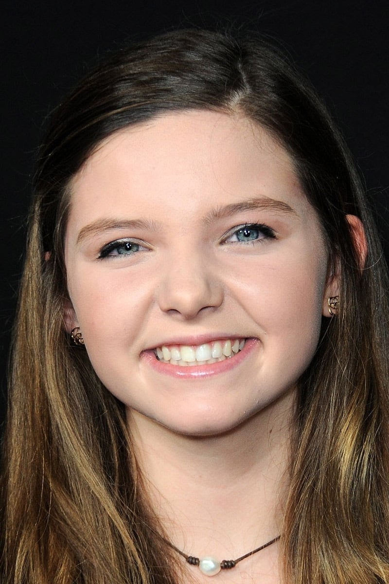 تصویر هنرمند Chloe Csengery