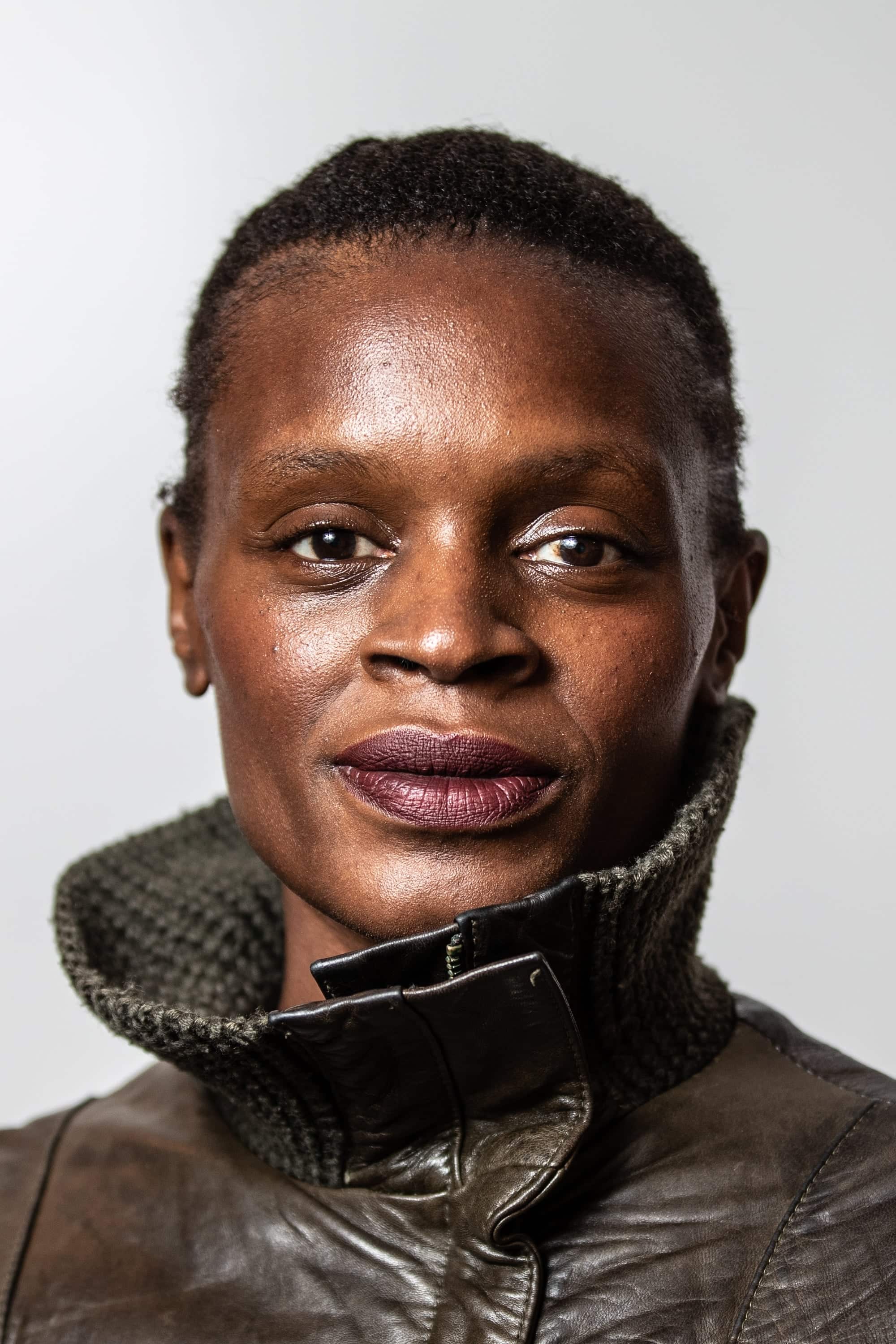 تصویر هنرمند Okwui Okpokwasili