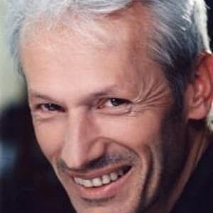 تصویر هنرمند Yves Penay