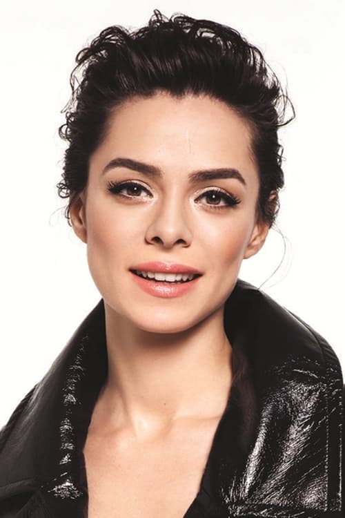 تصویر هنرمند Özge Özpirinçci