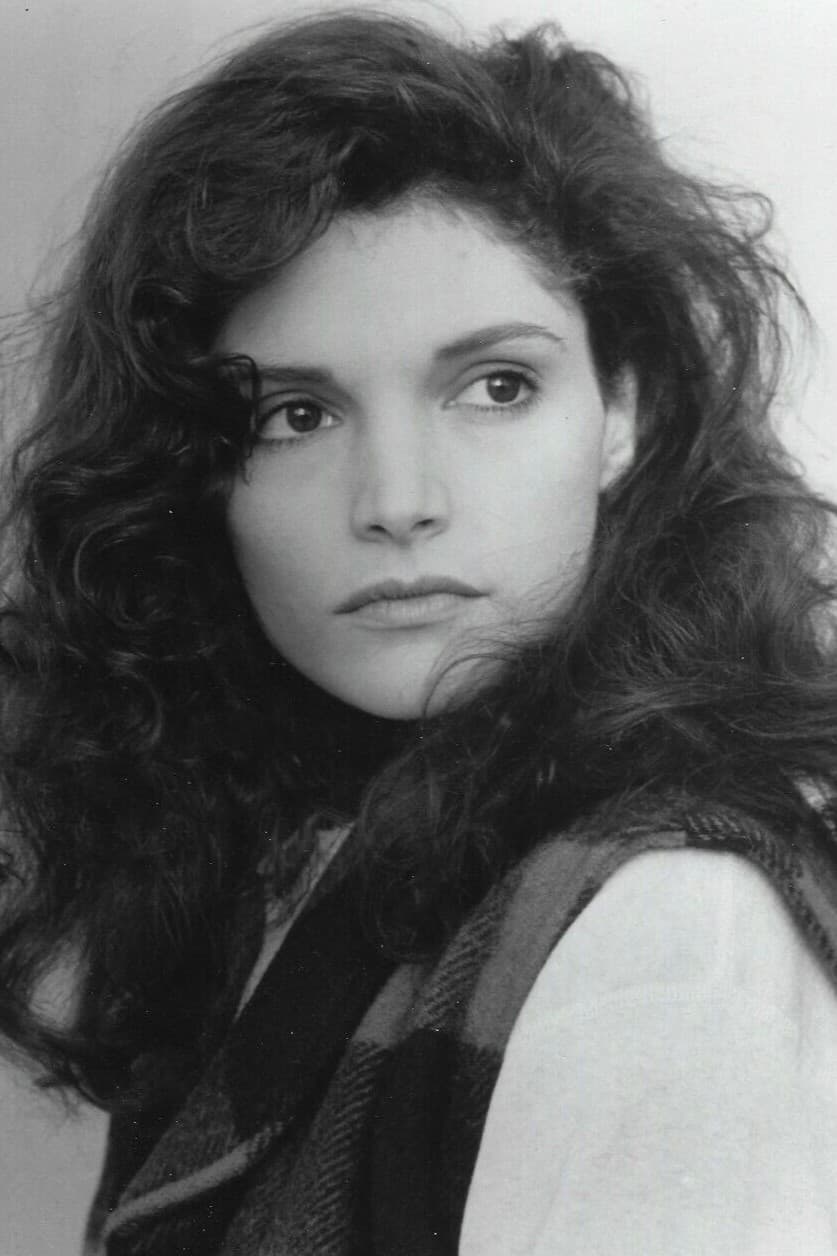تصویر هنرمند Mary Elizabeth Mastrantonio