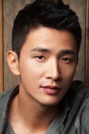 تصویر هنرمند Lee Yong-joo