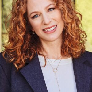 تصویر هنرمند Sarah Halley Finn