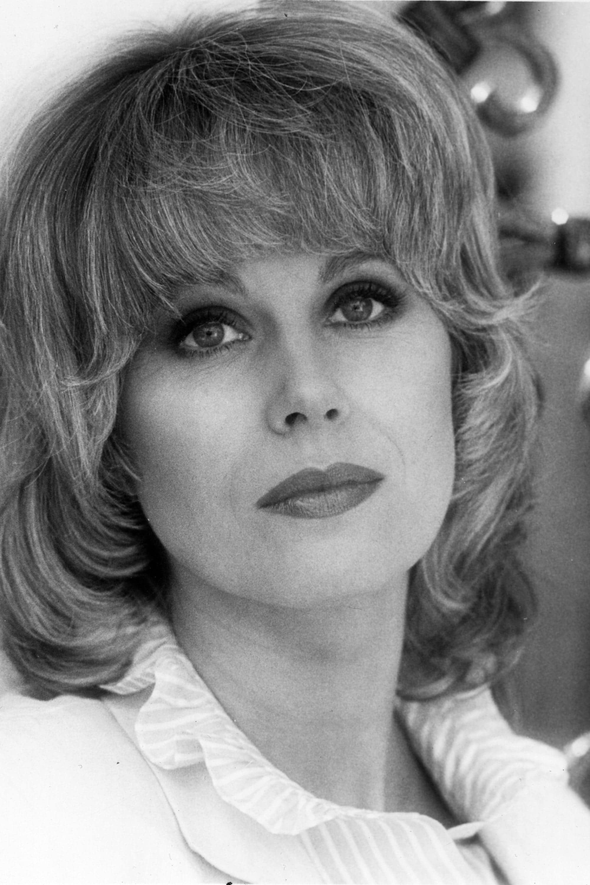 تصویر هنرمند Joanna Lumley