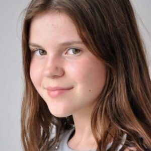 تصویر هنرمند Bethan Coomber