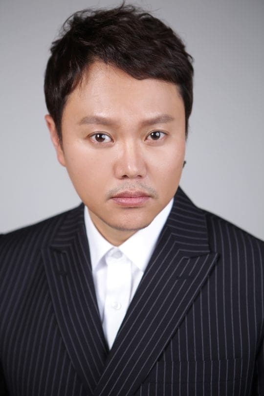 تصویر هنرمند Kim Min-kyo