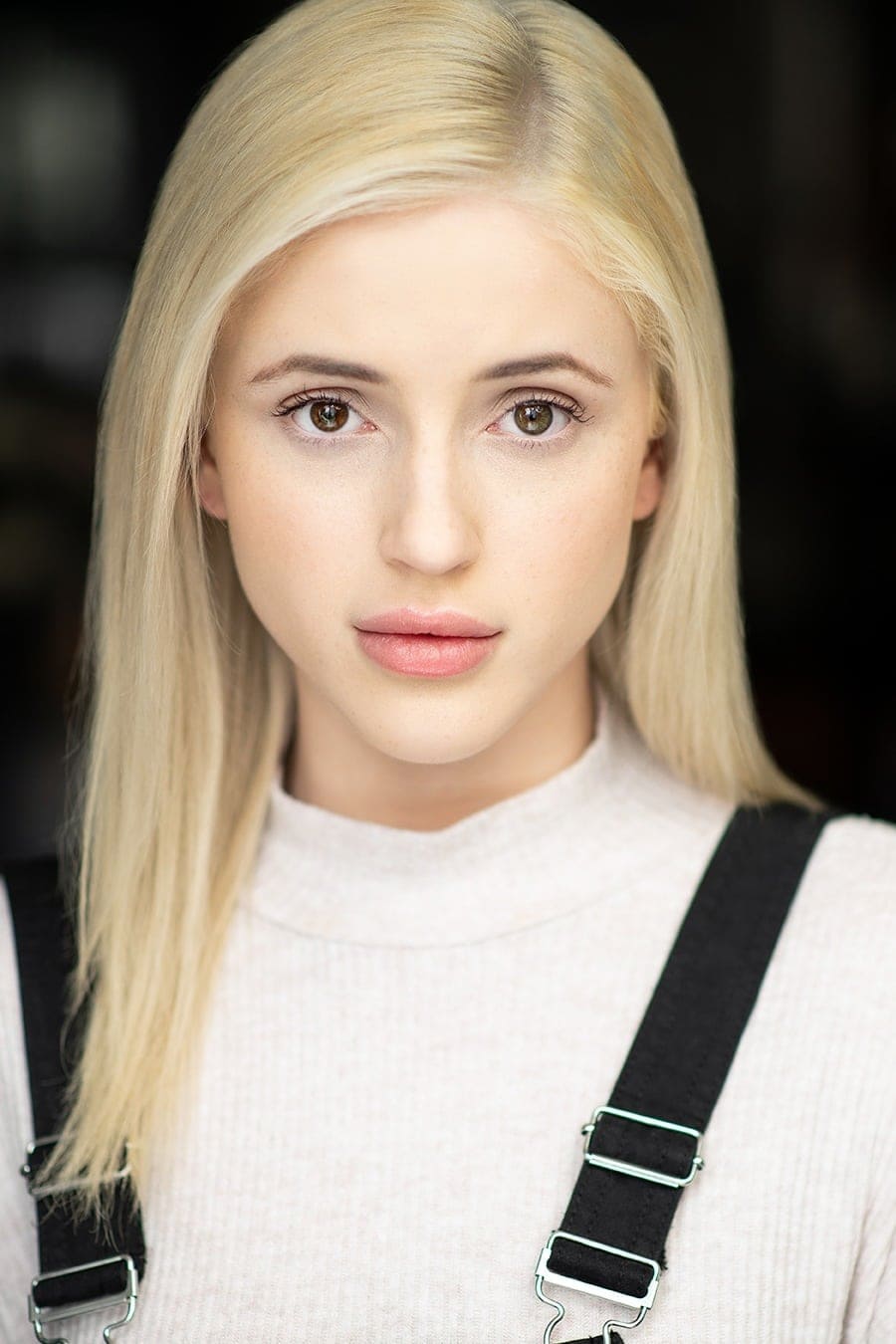تصویر هنرمند Skylar Radzion