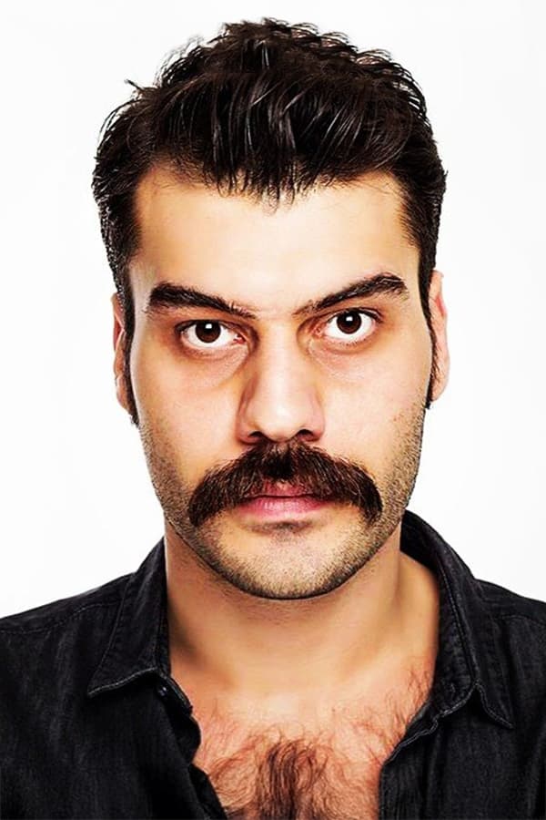 تصویر هنرمند Özgürcan Çevik