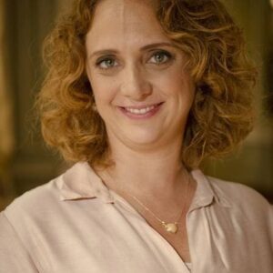 تصویر هنرمند Letícia Isnard