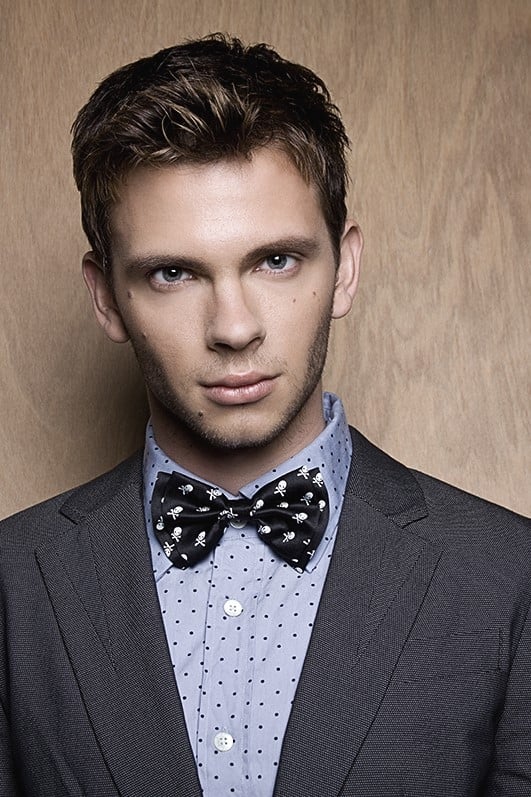 تصویر هنرمند Devon Graye