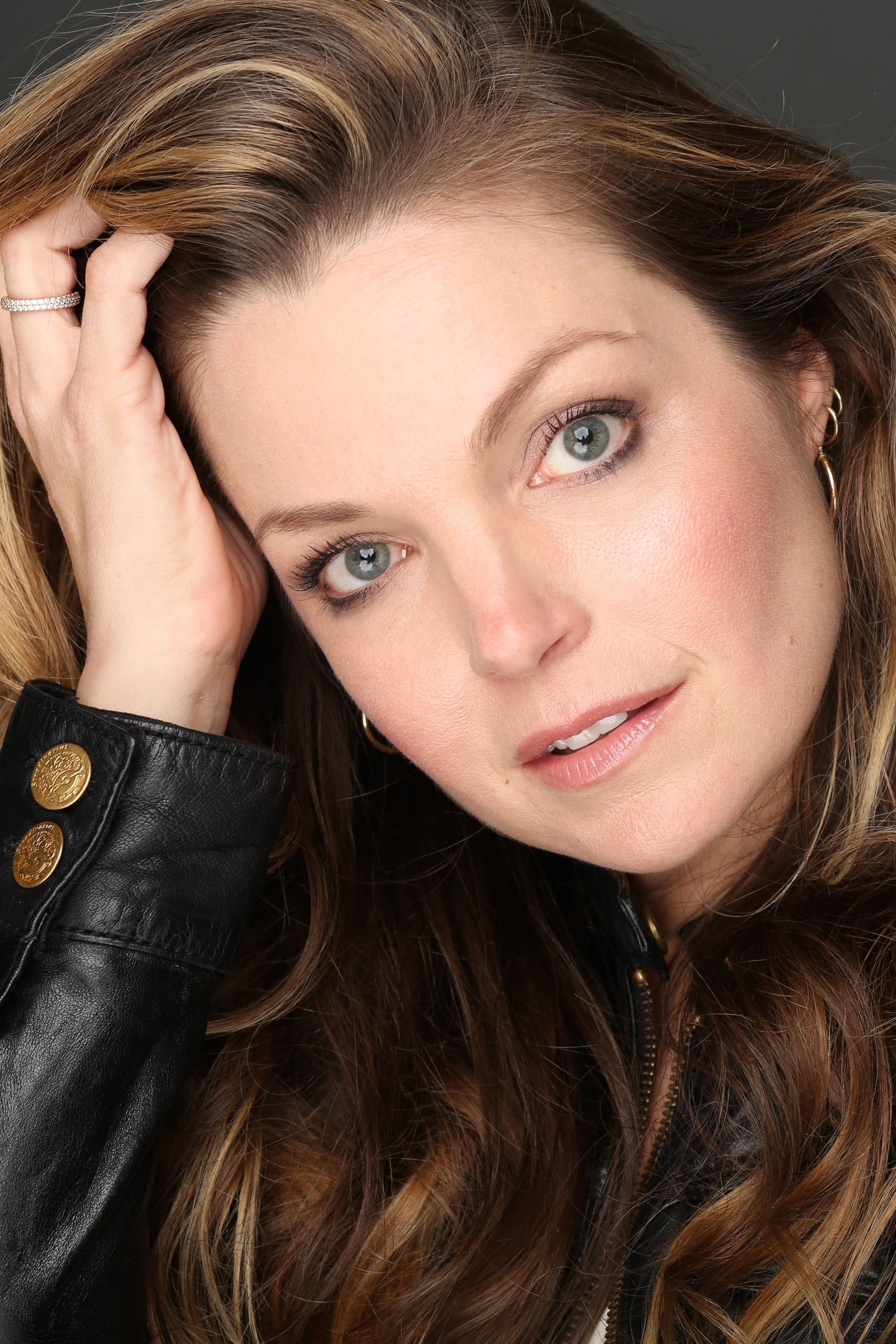 تصویر هنرمند Clare Kramer