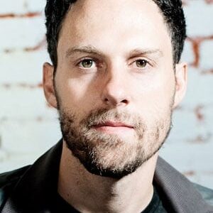 تصویر هنرمند Kaveh Rastegar