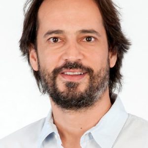 تصویر هنرمند Timuçin Esen