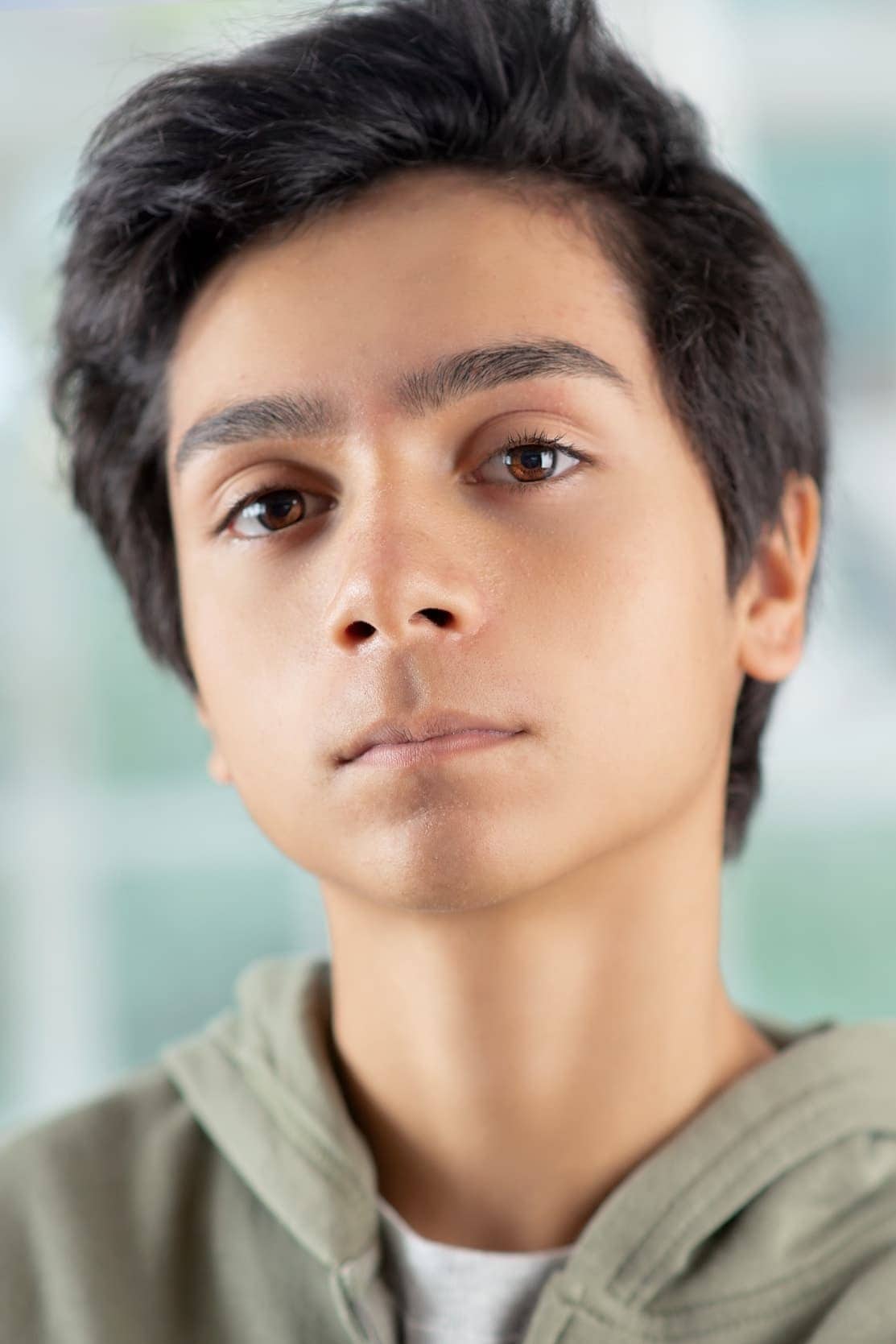 تصویر هنرمند Alexander Molony