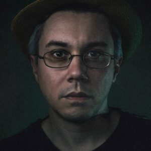 تصویر هنرمند Dean Hurley