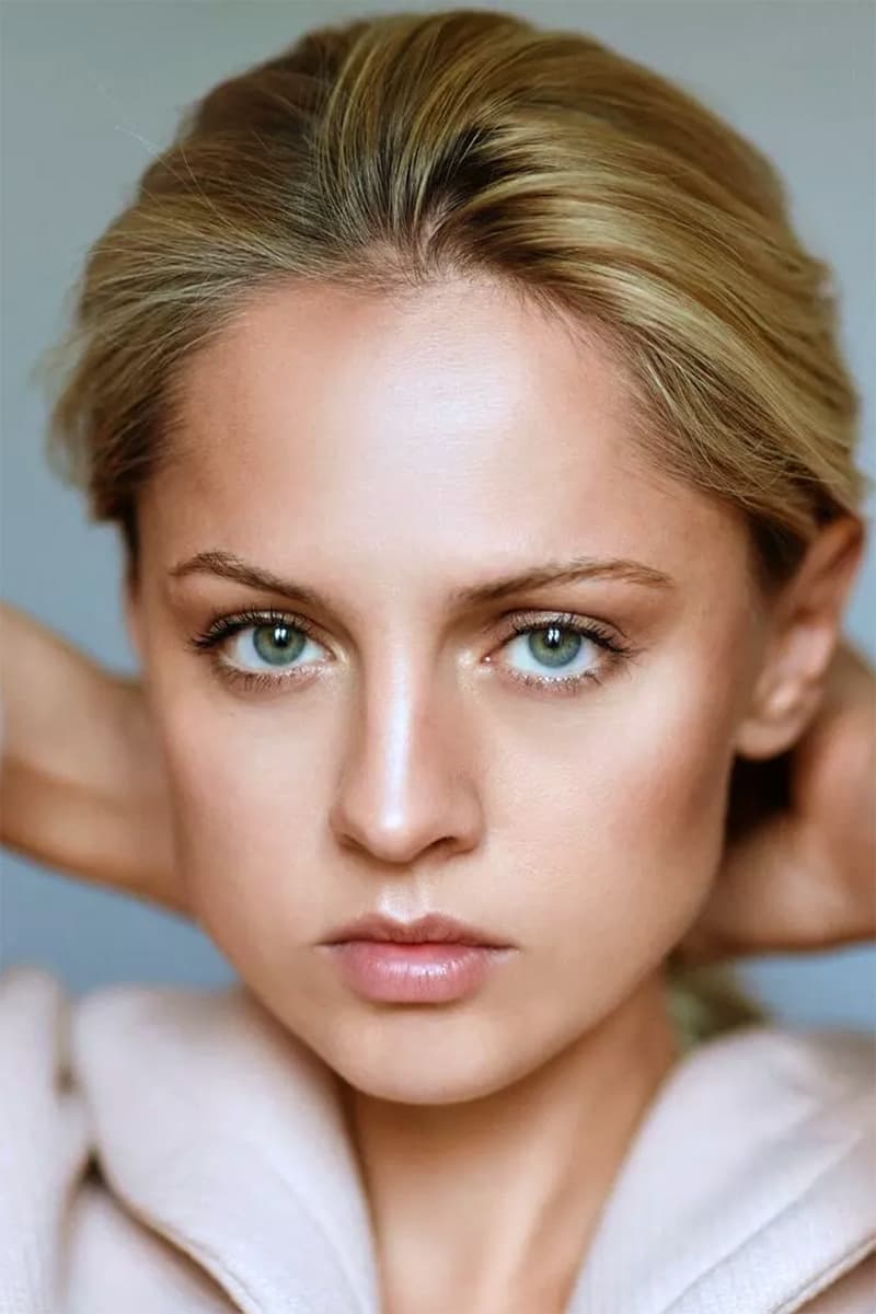 تصویر هنرمند Yanina Studilina